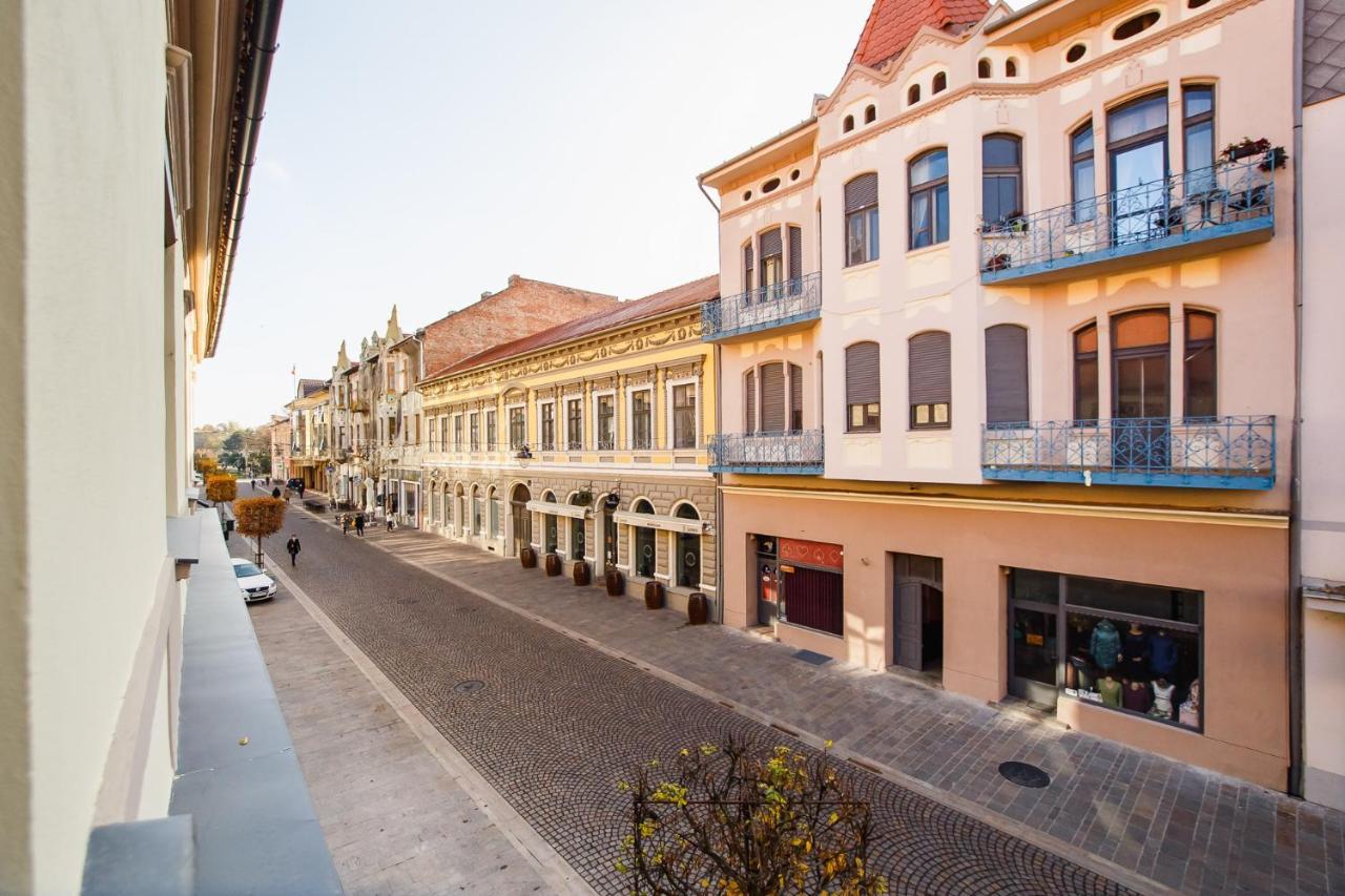 Eat It Cozy Downtown Apartments Oradea Exterior foto