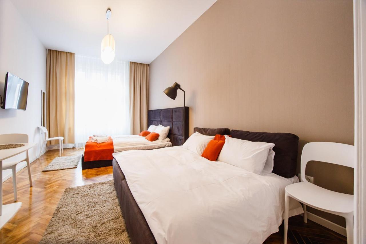 Eat It Cozy Downtown Apartments Oradea Exterior foto