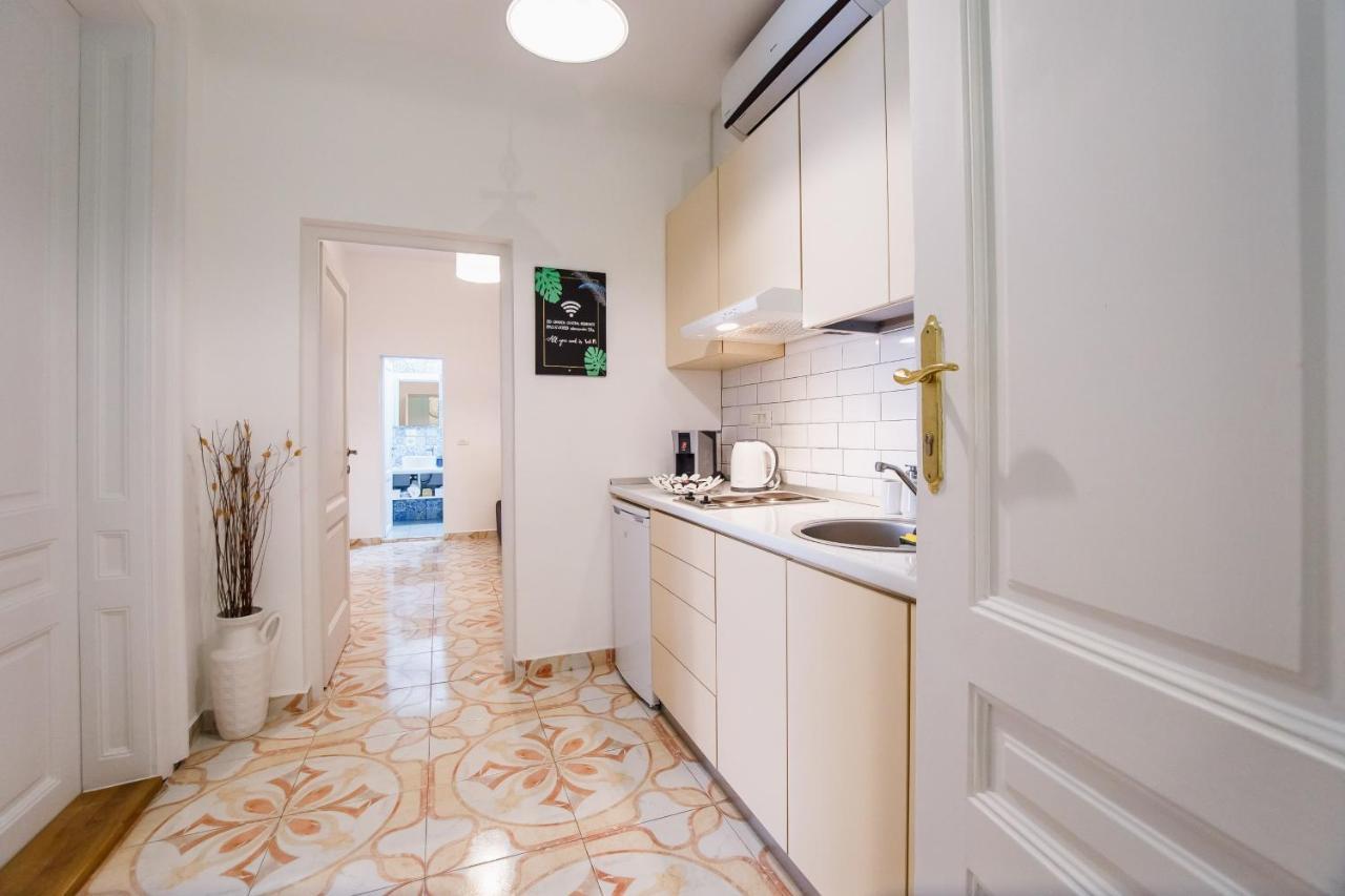 Eat It Cozy Downtown Apartments Oradea Exterior foto